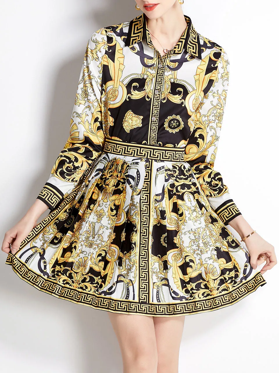 2PS Gold Baroque Print Shirt With Long Sleeve And Mini Pleated Skirt Suit